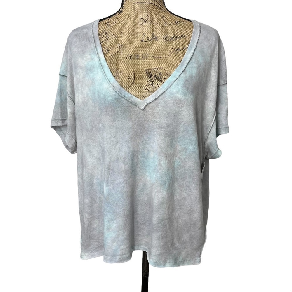 FREE People Tie Dye Cut Out Back Slouchy Boho Tee Size Large - Picture 6 of 14